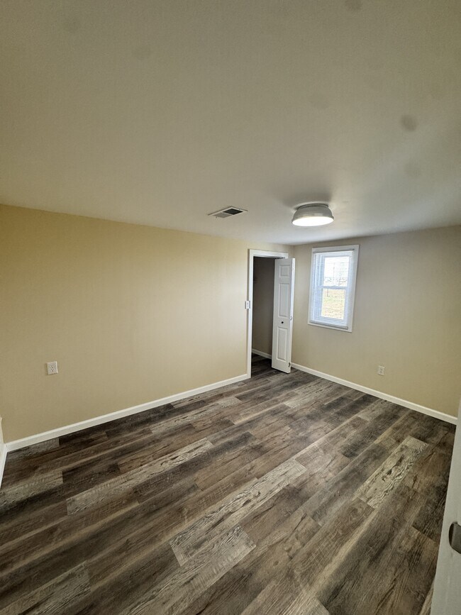 Foto del edificio - 501 Webb Ridge Rd