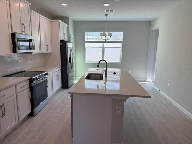 Foto del edificio - 611 Pothos St