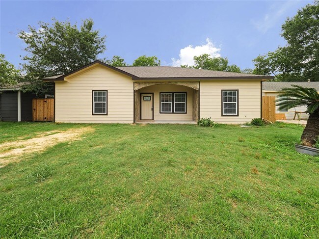 Foto del edificio - 5427 Firefly St