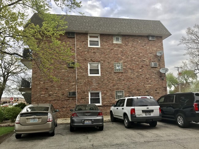 Foto del edificio - 9625 Ridgeland Ave
