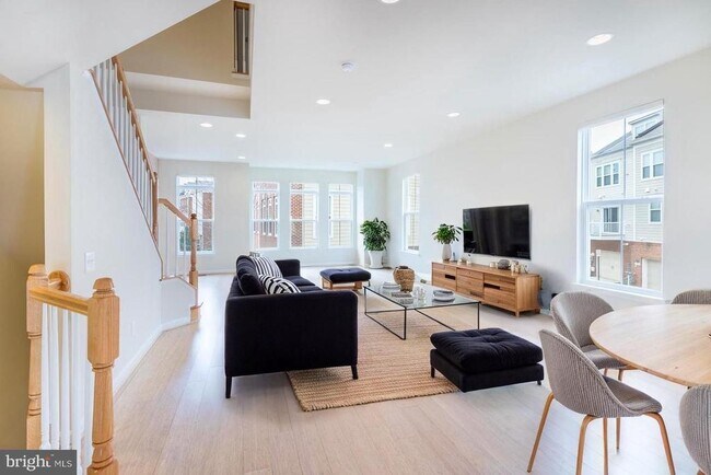 Foto del edificio - 9427 Canonbury Square