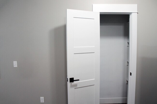 Foto del edificio - 200 E US-34