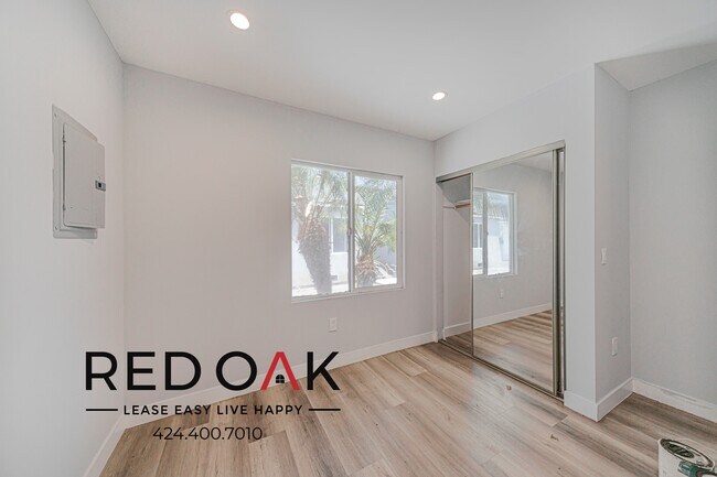 Foto del edificio - 6433 S Victoria Ave