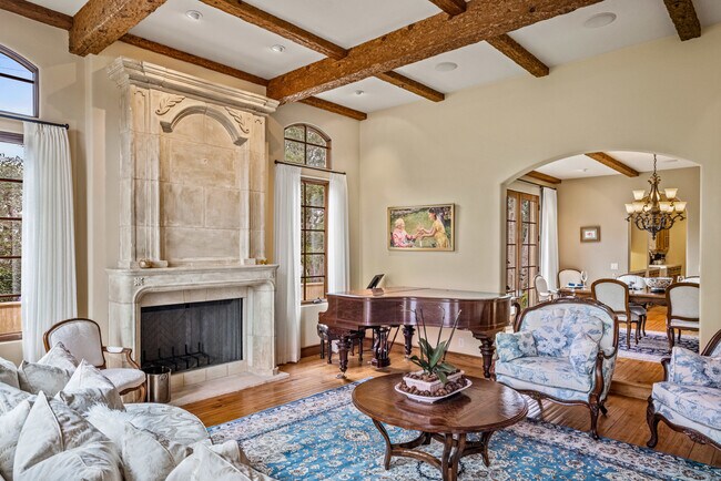 Foto del edificio - 3317 Taylor Rd