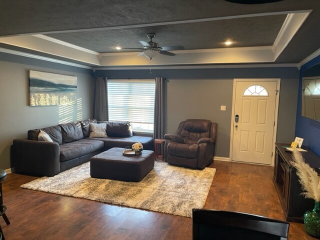 Foto del edificio - 204 Tyler Ln