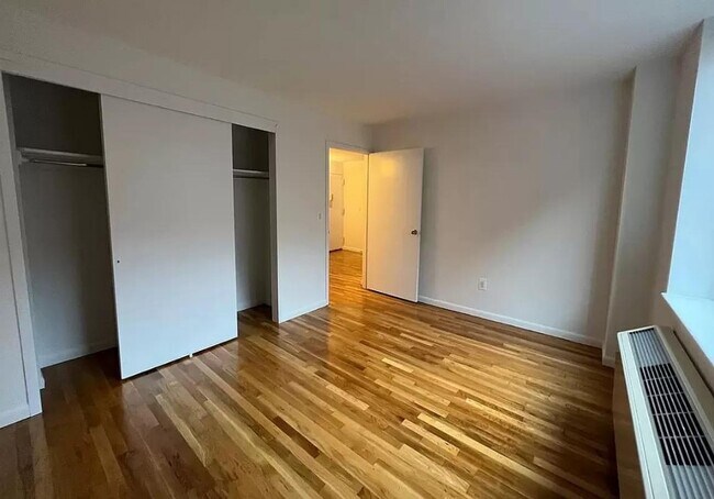 Foto del edificio - 121 Reade St