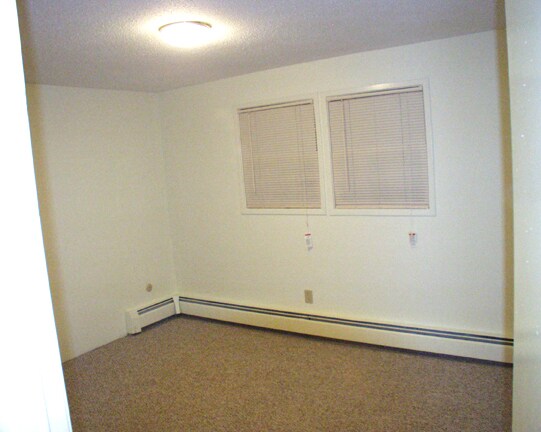 BED ROOM - 86 Beacon St