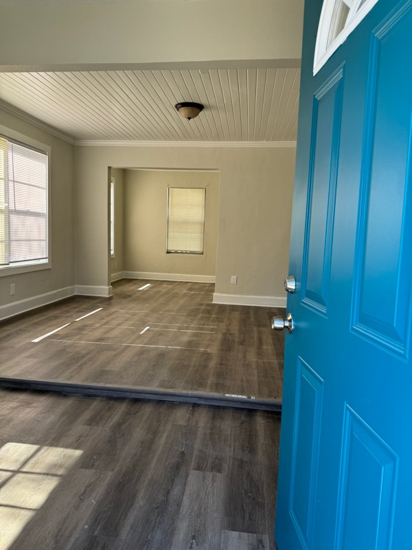 Foto del edificio - 814 Baker Ave