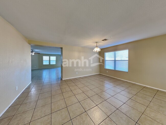 Foto del edificio - 4108 S Goodall Place