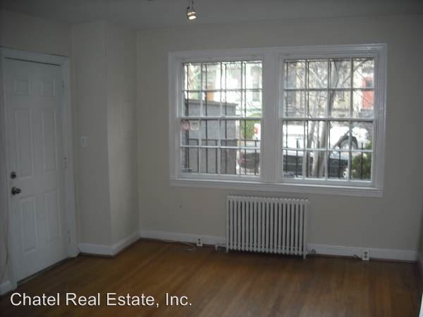 Building Photo - 1328 Q St NW