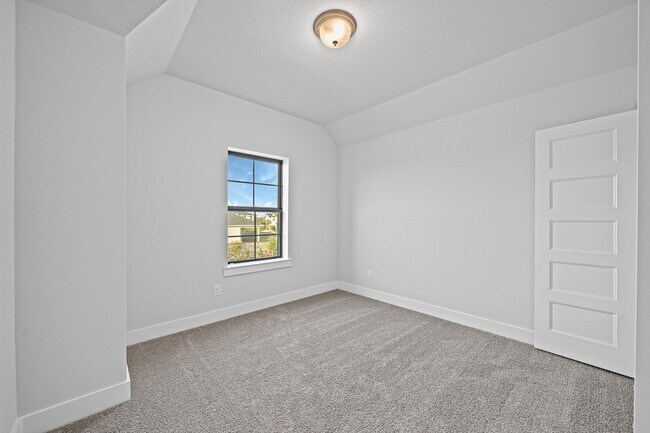 Foto del edificio - 29611 Smokey Bourbon Ln