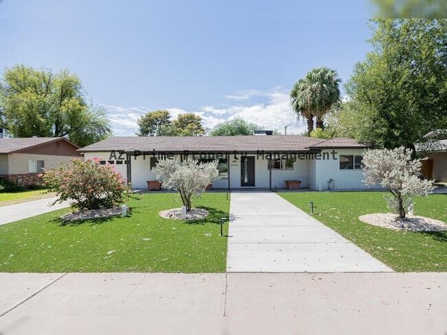 Building Photo - 6828 N 10th Ave