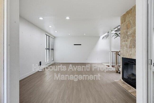 Foto del edificio - 453 S Sierra Ave