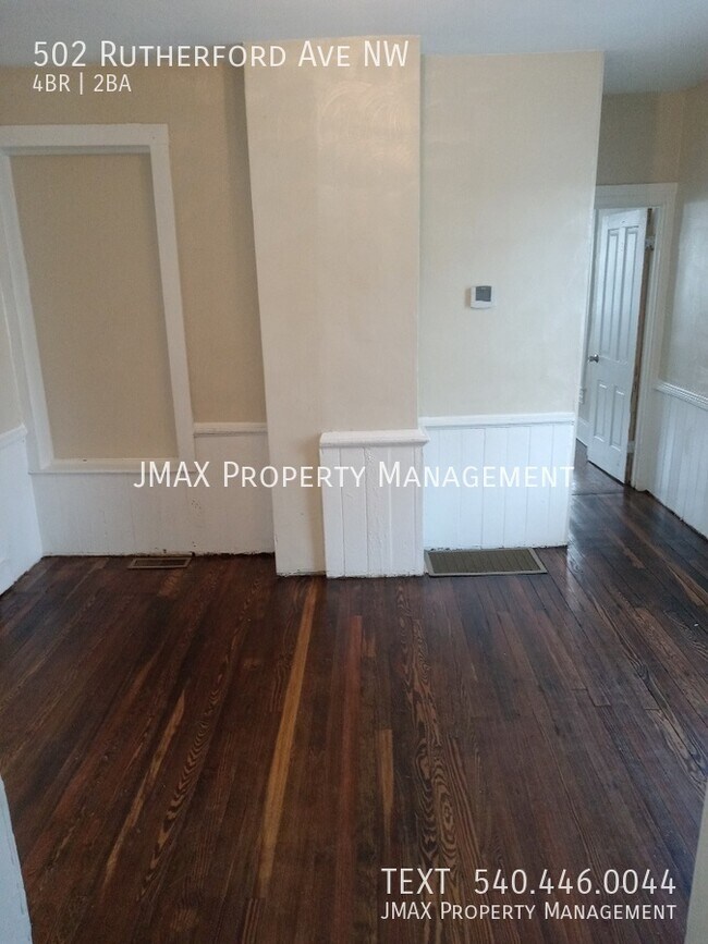 Foto del edificio - 502 Rutherford Ave NW
