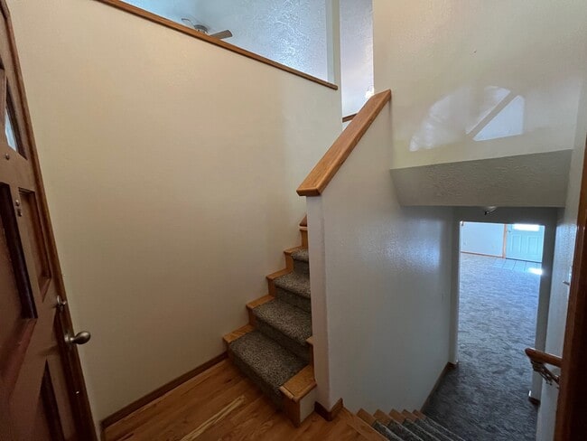 Building Photo - 1241 W Kimra St