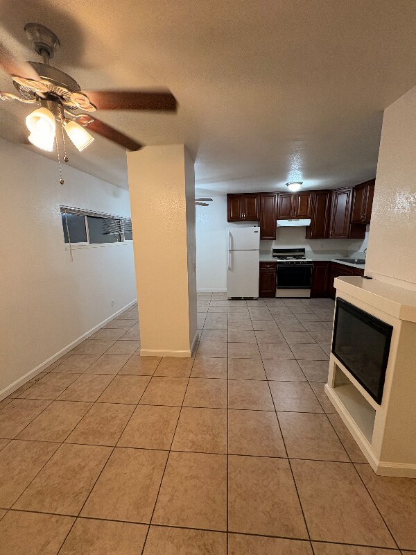 Foto del edificio - 4972 Baltimore Dr