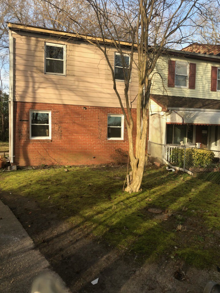 Primary Photo - 2664 King Ct