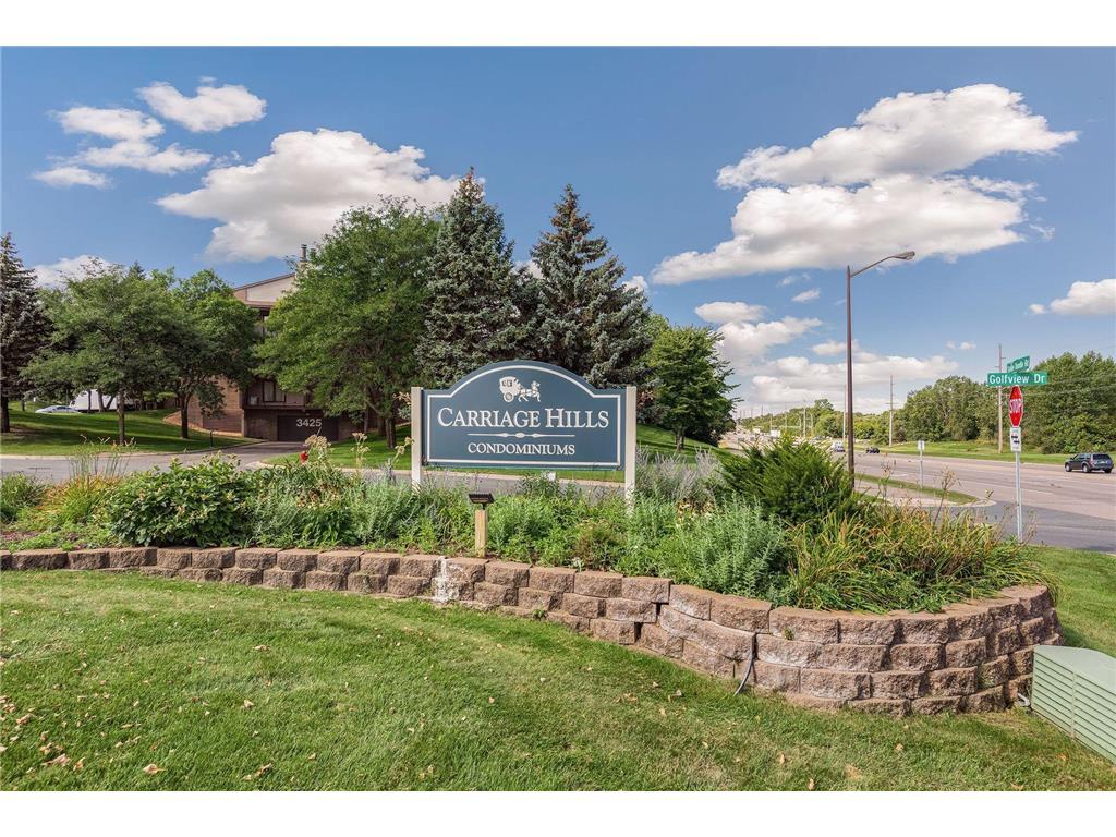 Foto principal - 3440 Golfview Dr