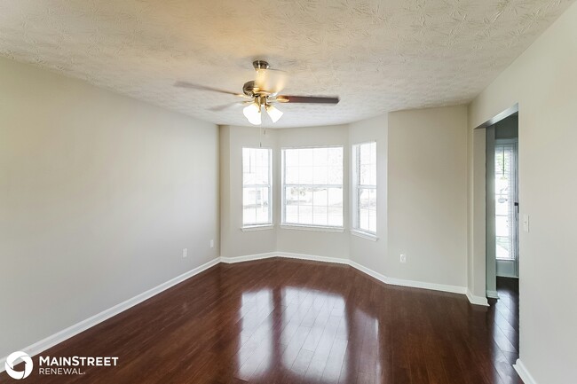 Foto del edificio - 3057 N Oak Ct