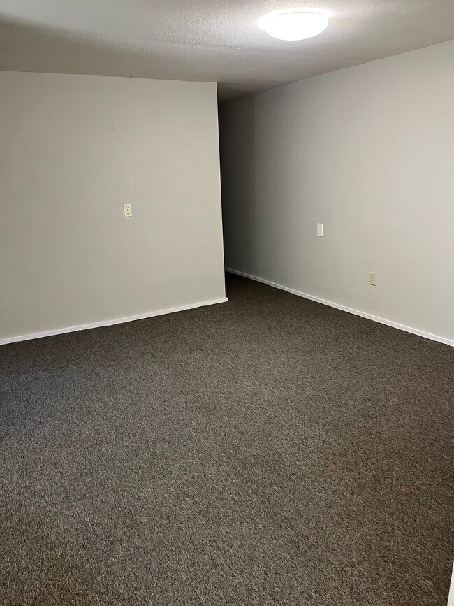 Foto del edificio - 236 N Wallace Ave