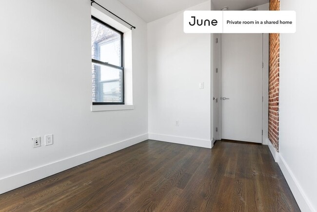 Building Photo - Room in Shared 4 bed/2 bath home in Crown Heights