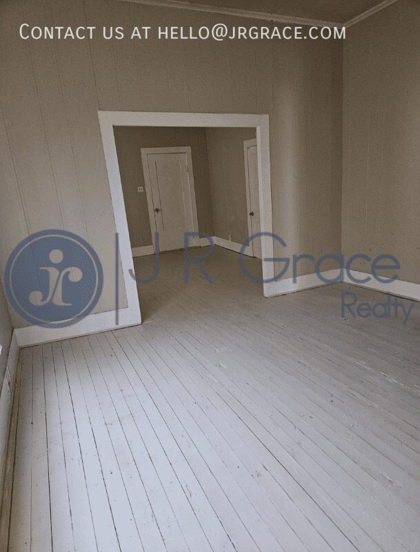 Foto del edificio - 410 W Trinity St