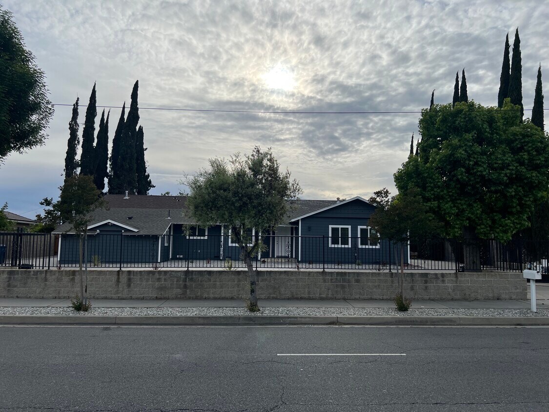 8941 Balboa Blvd, Northridge, CA 91325 House Rental in Northridge, CA