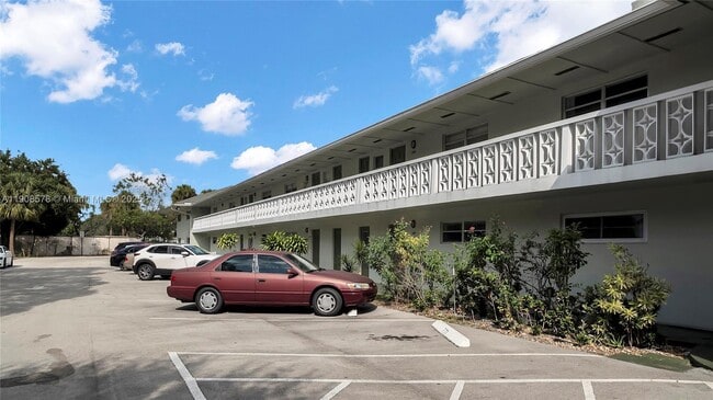 Foto del edificio - 4200 NW 3rd Ct