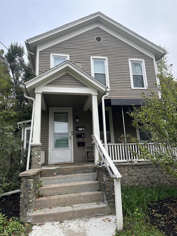 Building Photo - 414 W Summit St