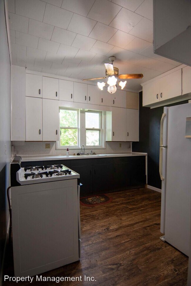 4 br, 1 bath House 112 N Elm House Rental in Coffeyville, KS