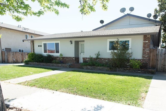 Building Photo - 3 bedroom in Gilroy CA 95020