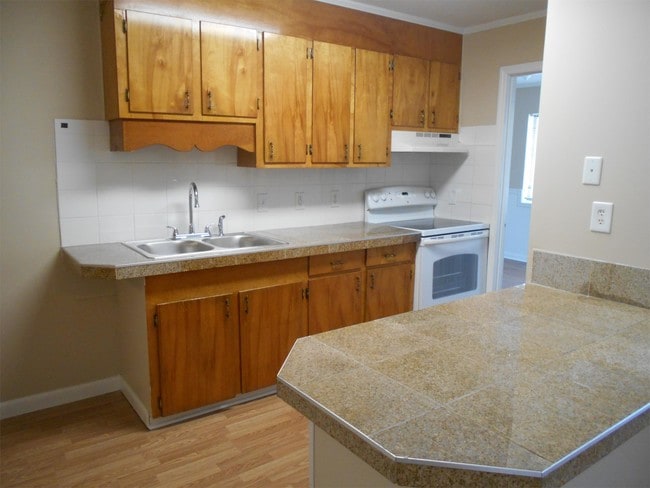 Building Photo - 6218 Blynn Dr