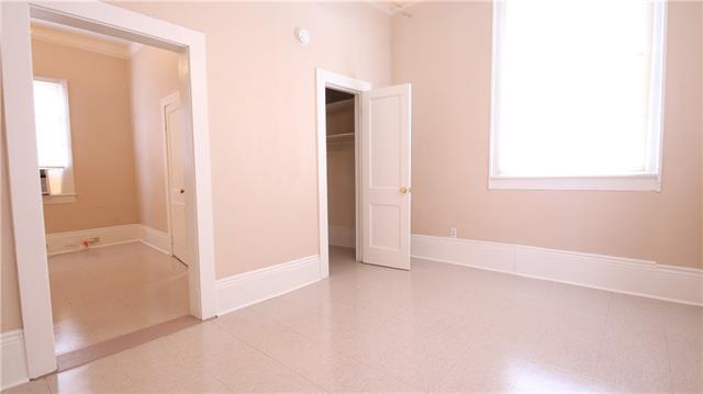 Building Photo - 3313 Iberville St