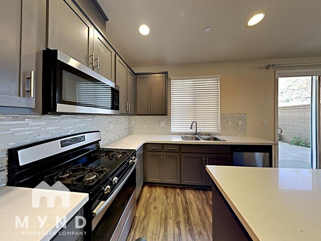 Building Photo - 2497 Ben Ali Wy