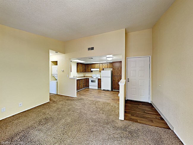 Foto del edificio - 4930 College Oak Dr
