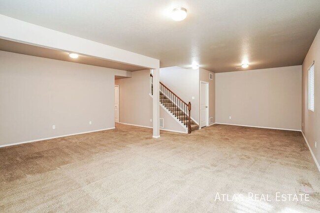 Building Photo - 7086 Mustang Rim Dr