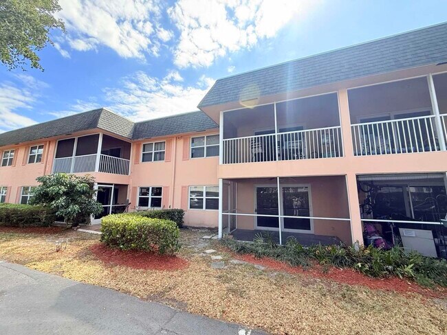 Foto del edificio - 760 SE 2nd Ave