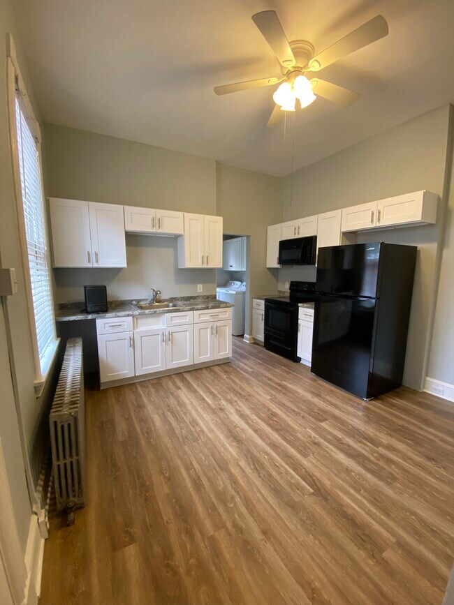 27 N Shippen St Unit 1, Lancaster, PA 17602 Apartments in Lancaster