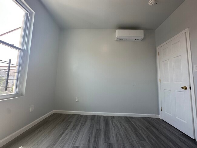 Building Photo - 599 Ocean Ave
