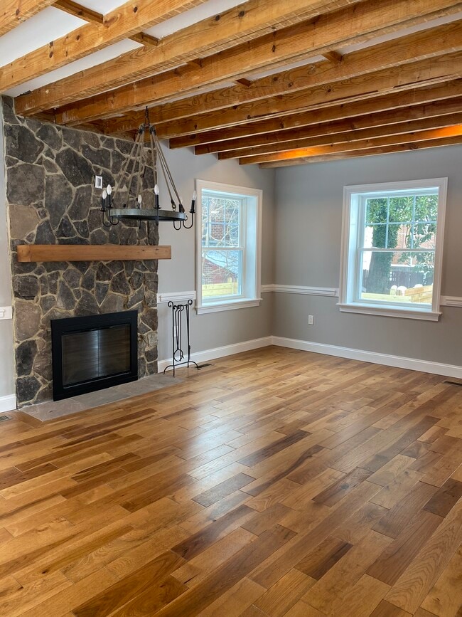 Building Photo - 217 Oglethorpe St NW