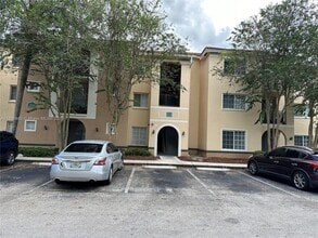 Building Photo - 2520 Centergate Dr