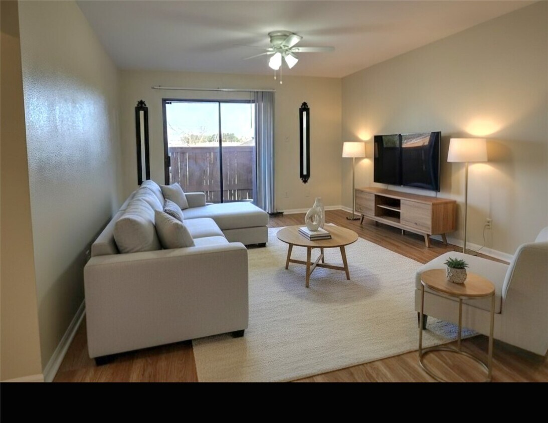 Foto principal - 8433 Hearth Dr