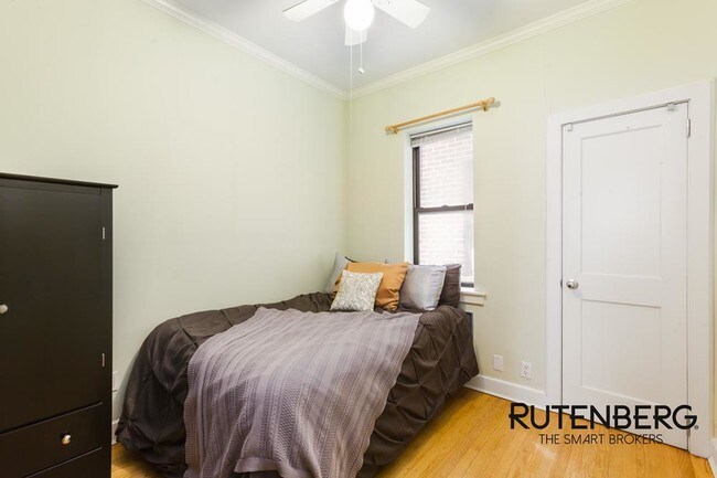 Building Photo - 415 East 80th Street