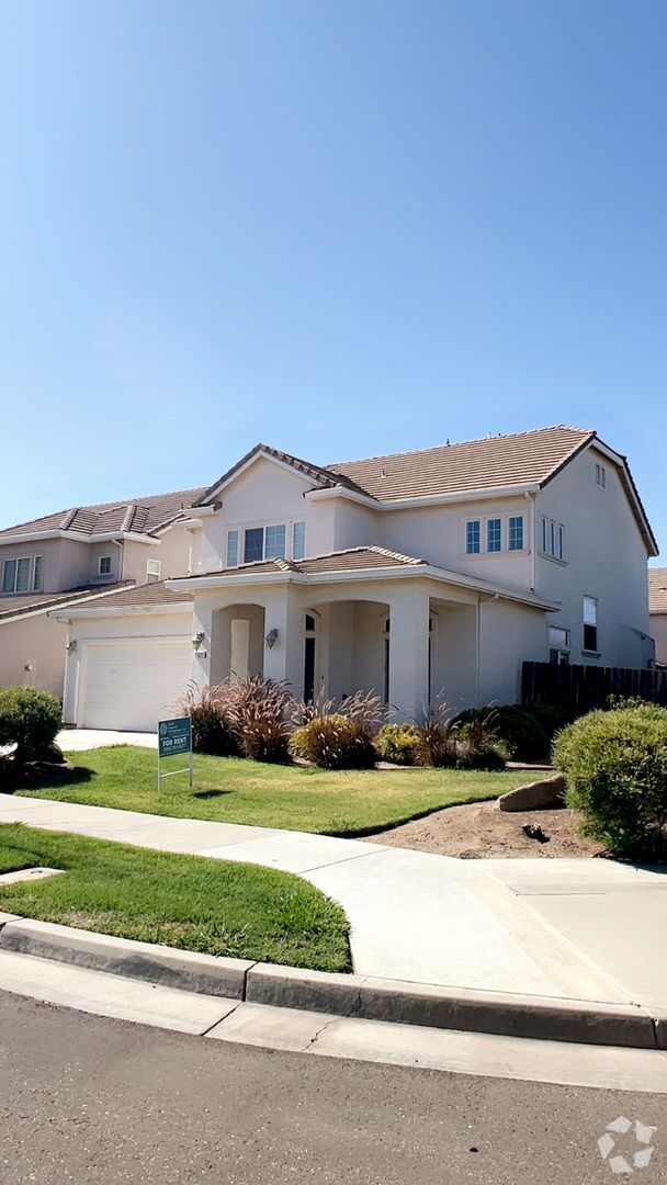 Building Photo - 1321 Jenner Dr