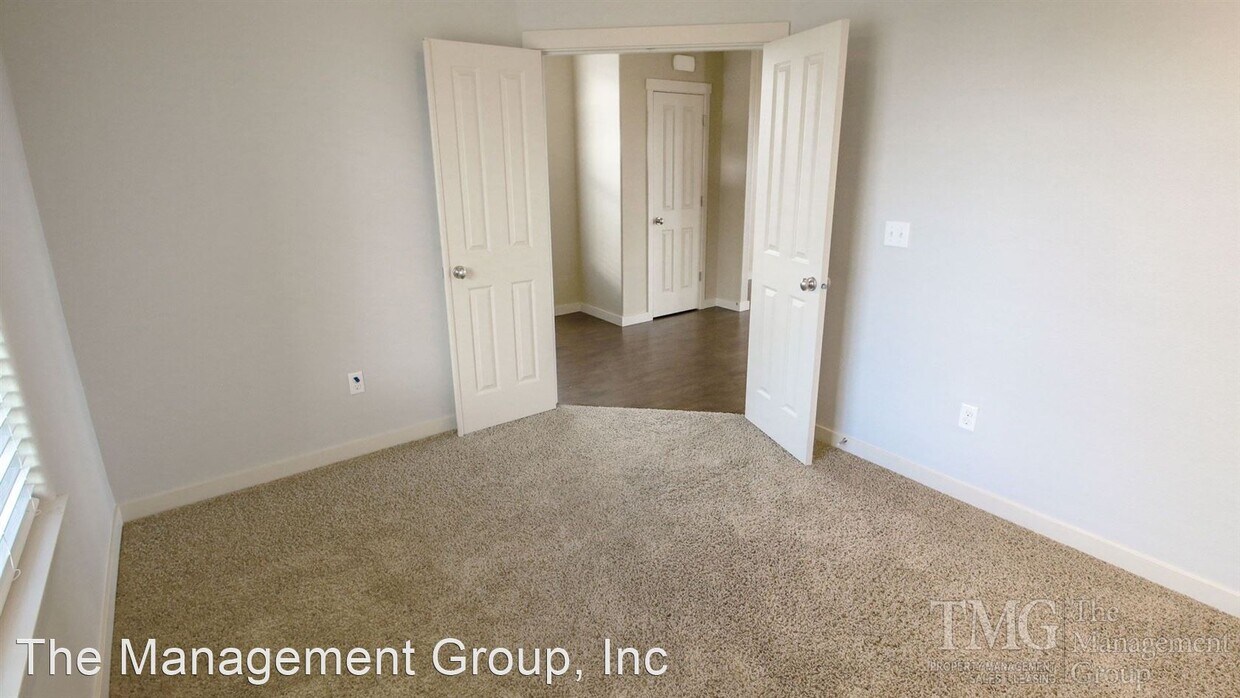 Building Photo - 4 br, 2.5 bath House - 10405 NE 144th Avenue