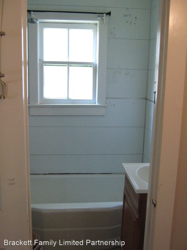 Building Photo - 2 br, 1 bath House - 3146 13th Avenue