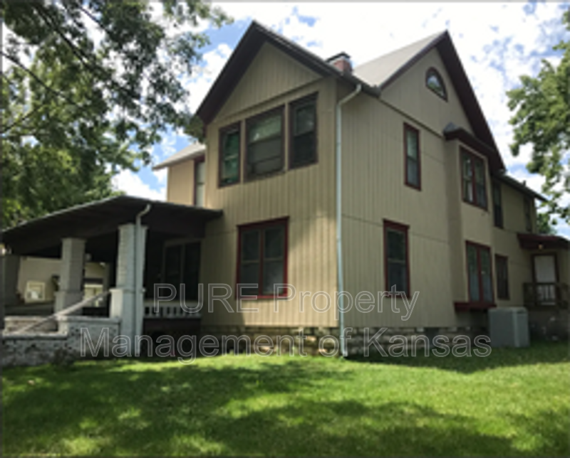 Primary Photo - 1601 SW Mulvane St
