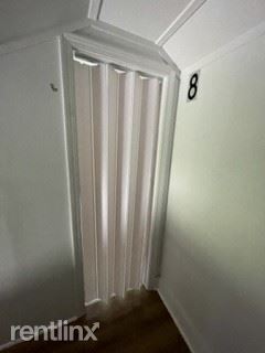 Building Photo - Room for Rent, 3.5 bath House - 128 N Norm...