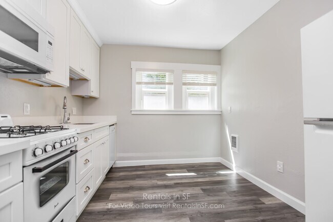 Building Photo - 1335 Mariposa St
