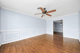 Building Photo - 2513 Leslie St